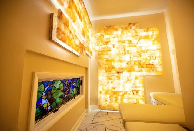 Salt Therapy Meets Heat Therapy: A Sauna Revolution